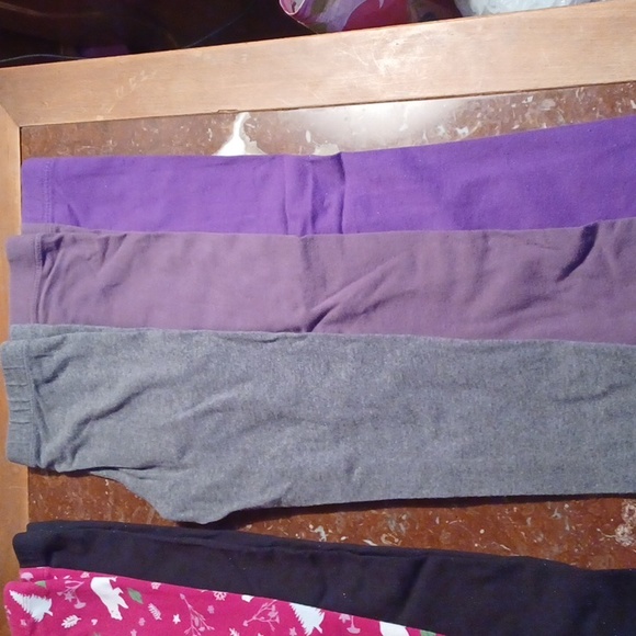 Girl's Leggings - Size 4/5 - Picture 2 of 6